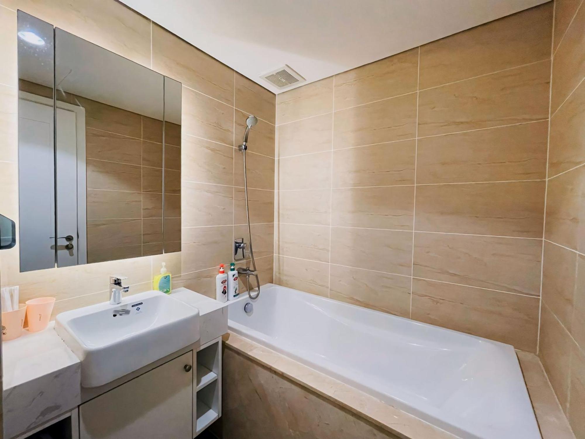 Апартаменты D'capitale - Feria Homes Ханой