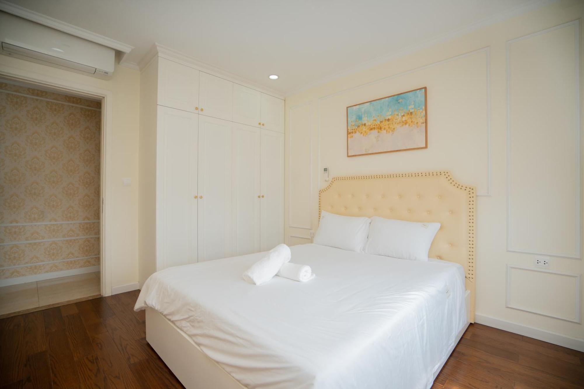 D'capitale - Feria Homes Апартаменты *